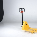 Hand pallet truck 800x540/2000 kg nylon castors